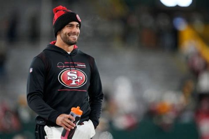 12 Hottest NFL Quarterbacks Ranked