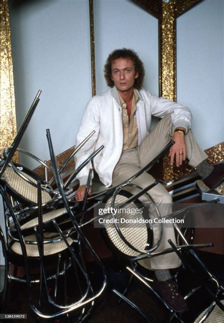 Actor Anthony Geary poses for a portrait session in circa 1985 in Los