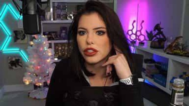 Adriana Chechik claims she was swatted amid recovery from TwitchCon