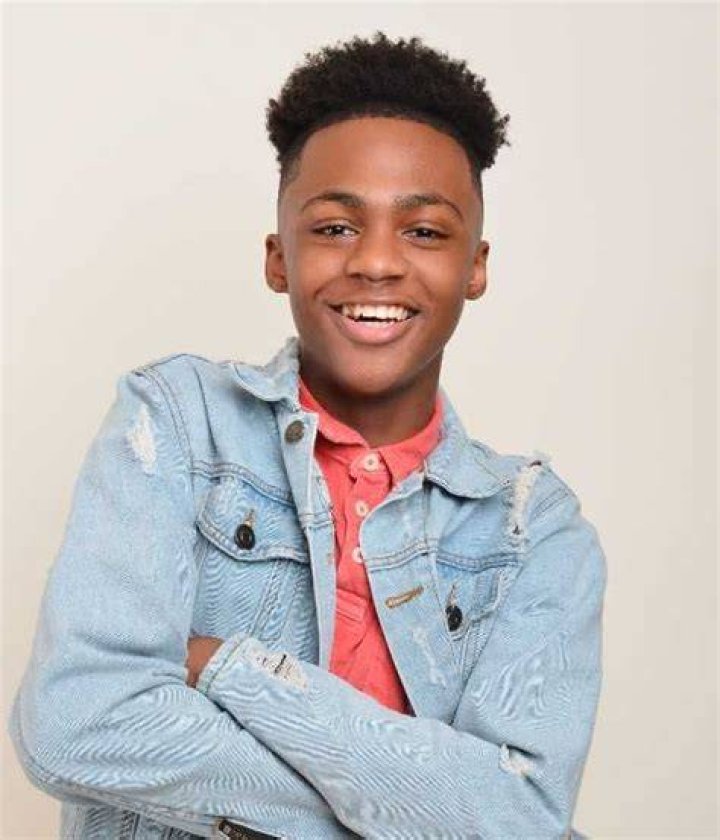 Ahmad Nicholas Ferguson Age, Wiki, Height, Siblings, Girlfriend