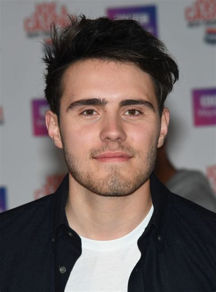 Alfie Deyes Wiki Bio Age Net Worth Girlfriend Career & More 2023