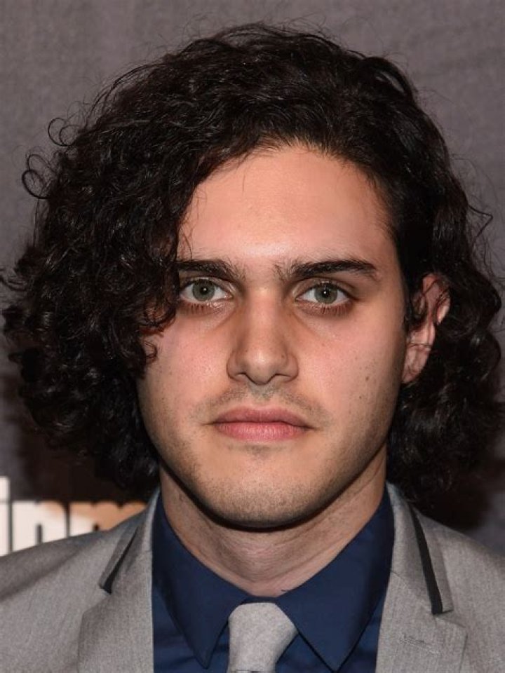 Aria Shahghasemi Actor CineMagia.ro
