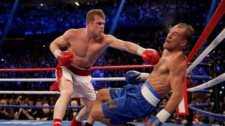 Boxing Canelo Alvarez's incredible talent as a singer was demonstrated