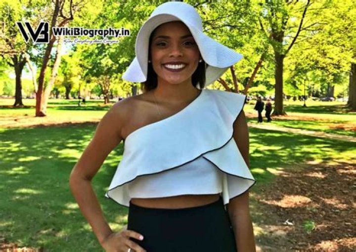 Bry Burrows Wiki, Bio, Age, Net Worth, Real Name, LinkedIn Vo Truong