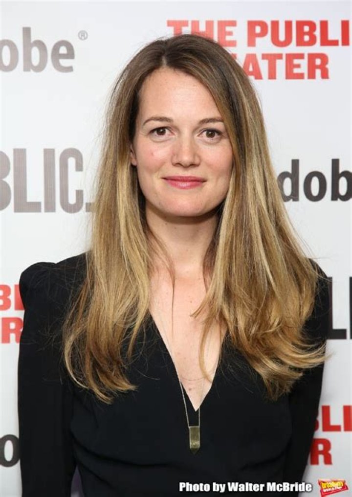 Carrie Cracknell About Entertainment.ie