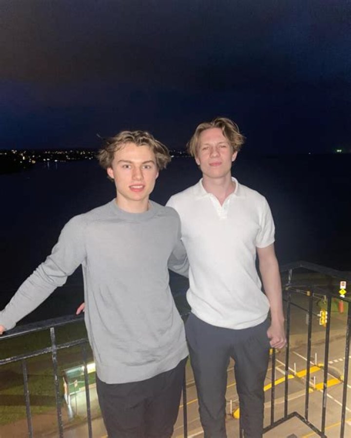 Connor Bedard Biography, Career, Net Worth, Family, Top Stories for