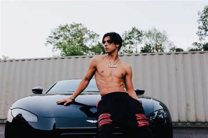 Cyrus Dobre Bye Bye (Official Music Video)