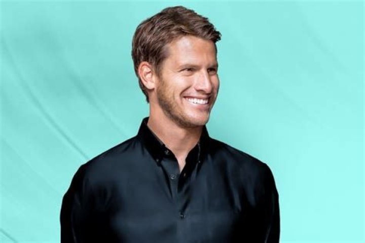 Daniel Tosh Age, Height, Net Worth, Wife, Married, Tour, Stand Up