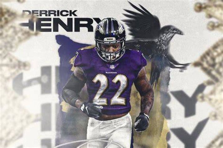 Derrick Henry a l'air absolument &eacute;norme &agrave; c&ocirc;t&eacute; de Dion Lewis r/sports