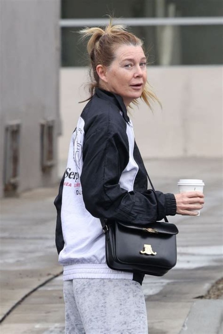 Ellen Pompeo Out For a Morning Hike With Her Husband in Los Feliz 06