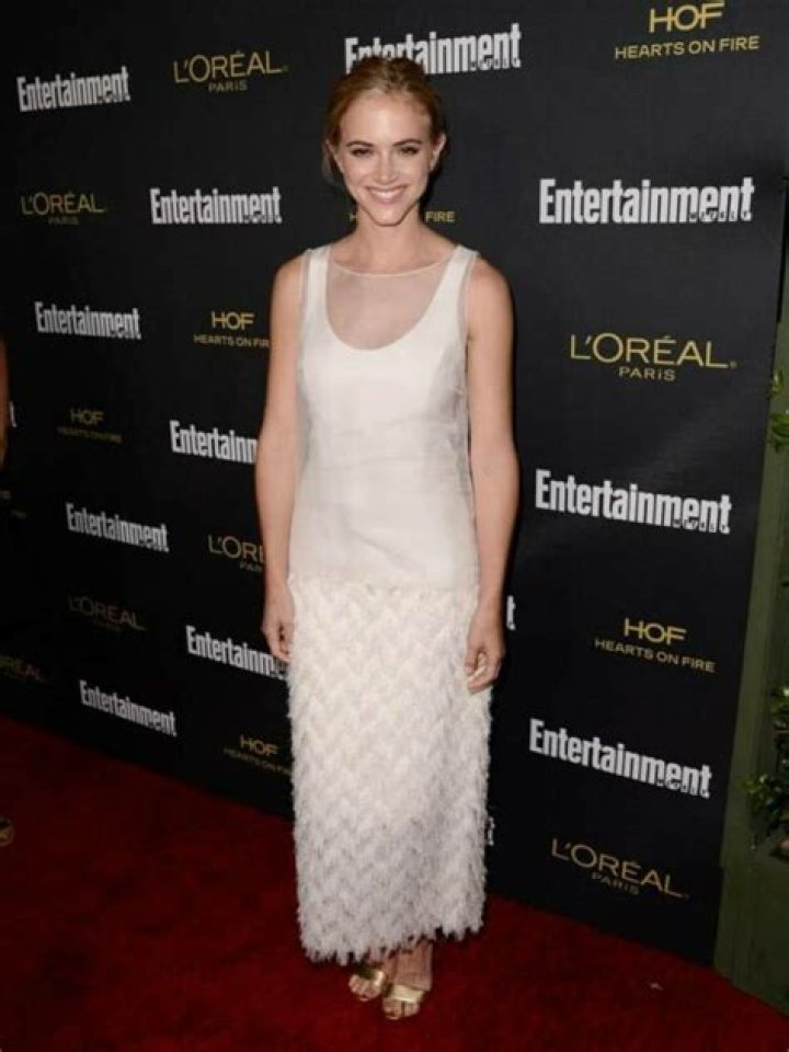 Emily Wickersham measurements, bio, height, weight, shoe and bra size