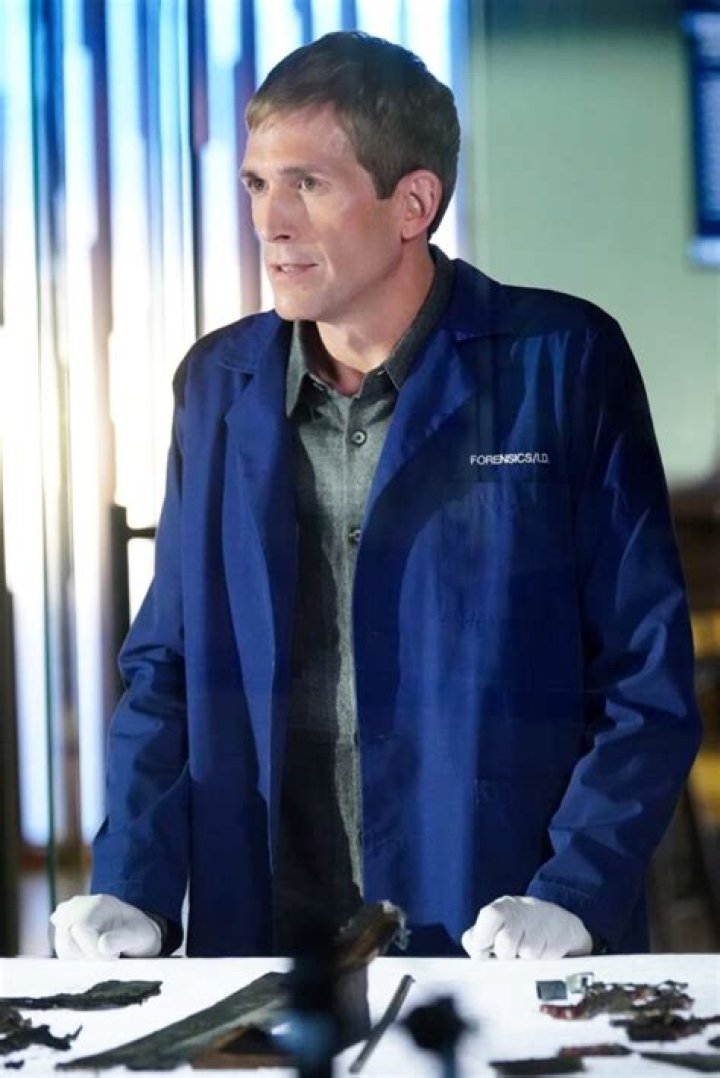 Eric Szmanda CSI FANDOM powered by Wikia