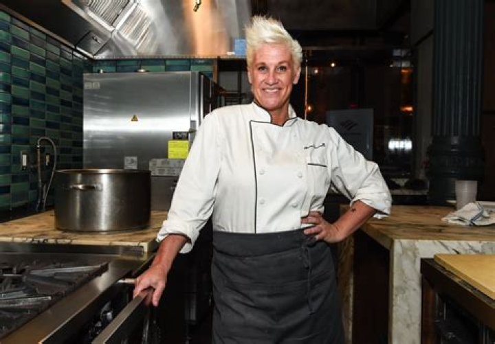 Food Network Star Anne Burrell Is Married to Stuart Claxton
