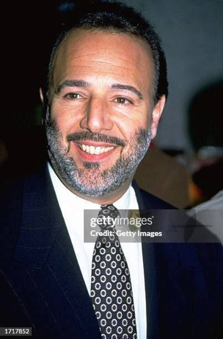 Former Sony Music chief Tommy Mottola apologizes to Mariah, details
