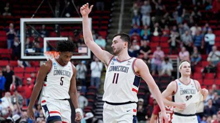 Fourstar forward Alex Karaban commits to UConn men&rsquo;s basketball The