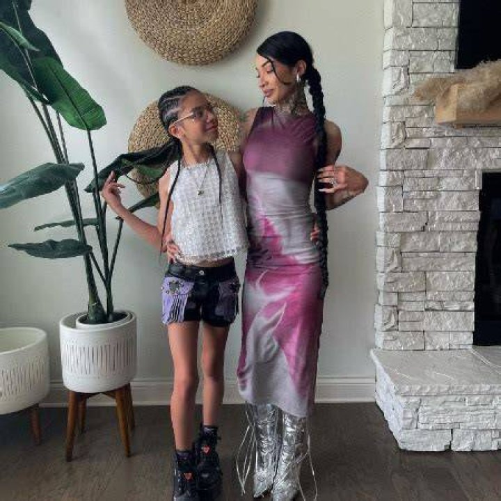 Harley Tiller and her mama; Markea Bivens Cute little girls outfits
