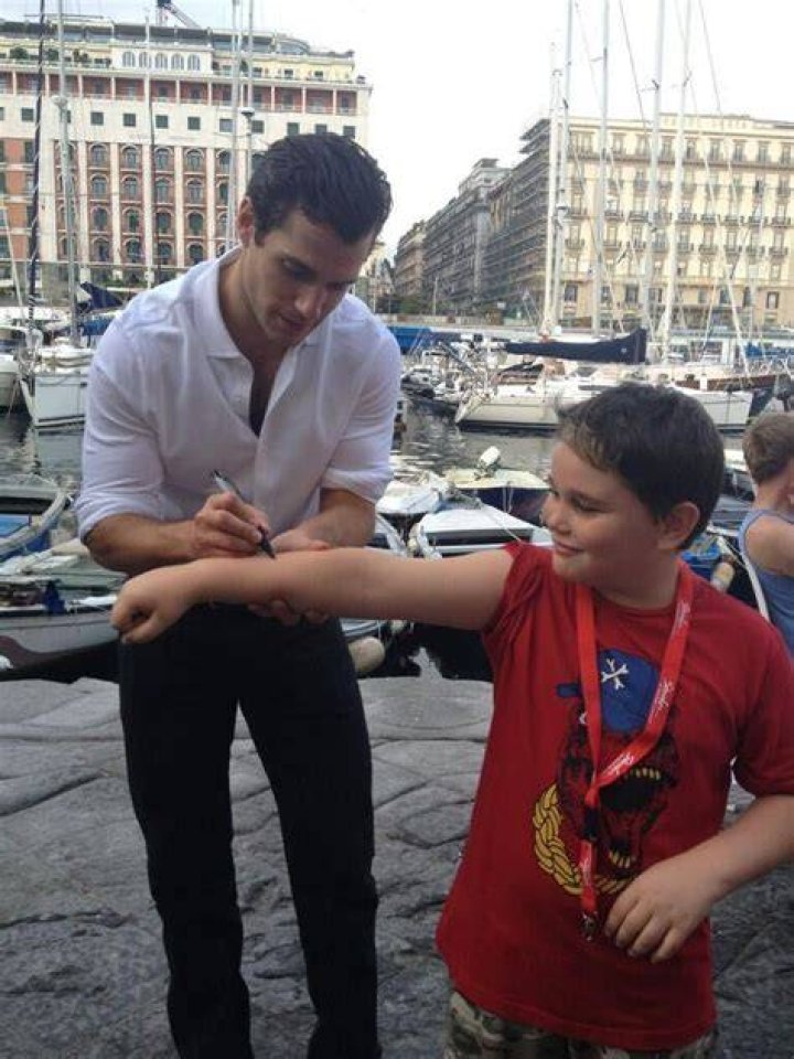 Henry Cavill’s Special Magic with Children Most Beautiful Man,