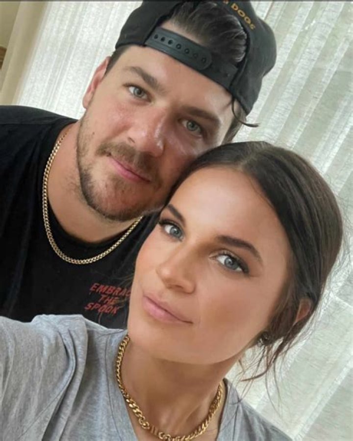 Is Taylor Lewan Married
