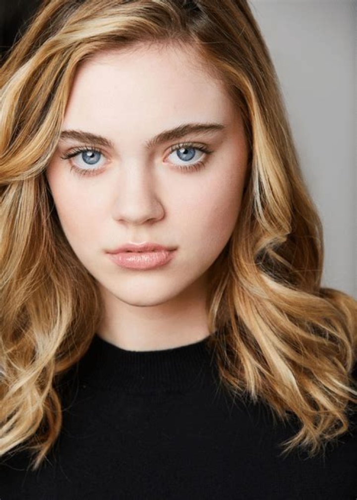 Isabel Gravitt Wikipedia, Age, Biography, Height, Boyfriend, Instagram