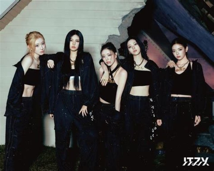 ITZY's Yeji And Lia Explain The Meaning Behind Their Joint Nickname Of