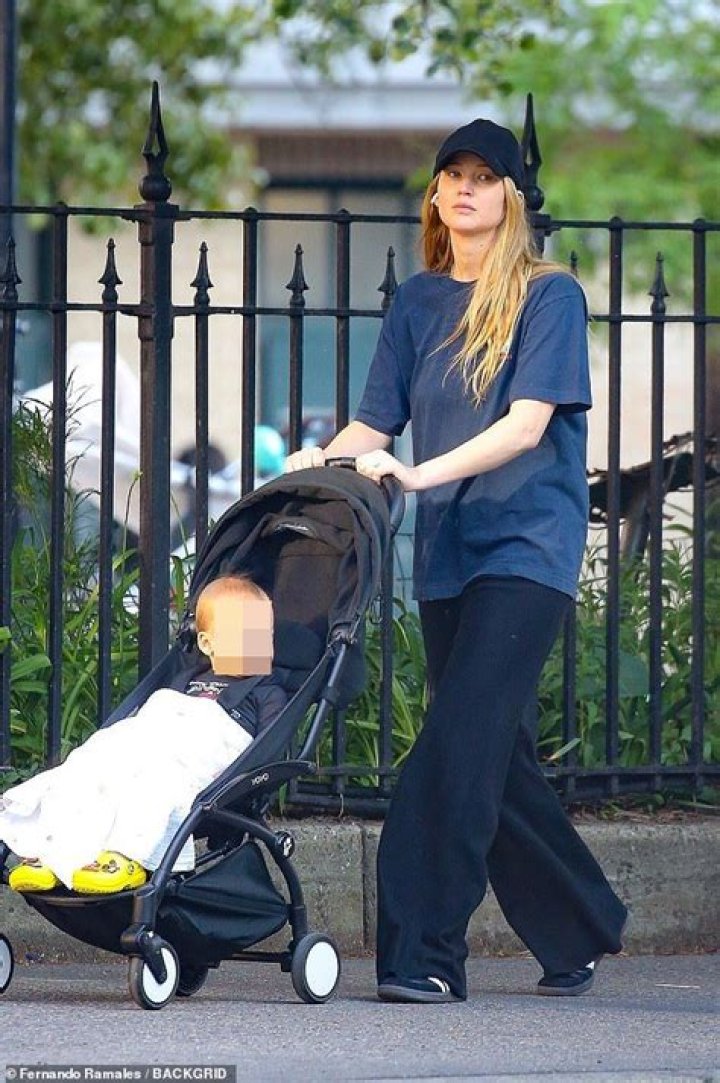 Jennifer Lawrence Takes Son Cy, 10 Mos., For Walk In LA Photos