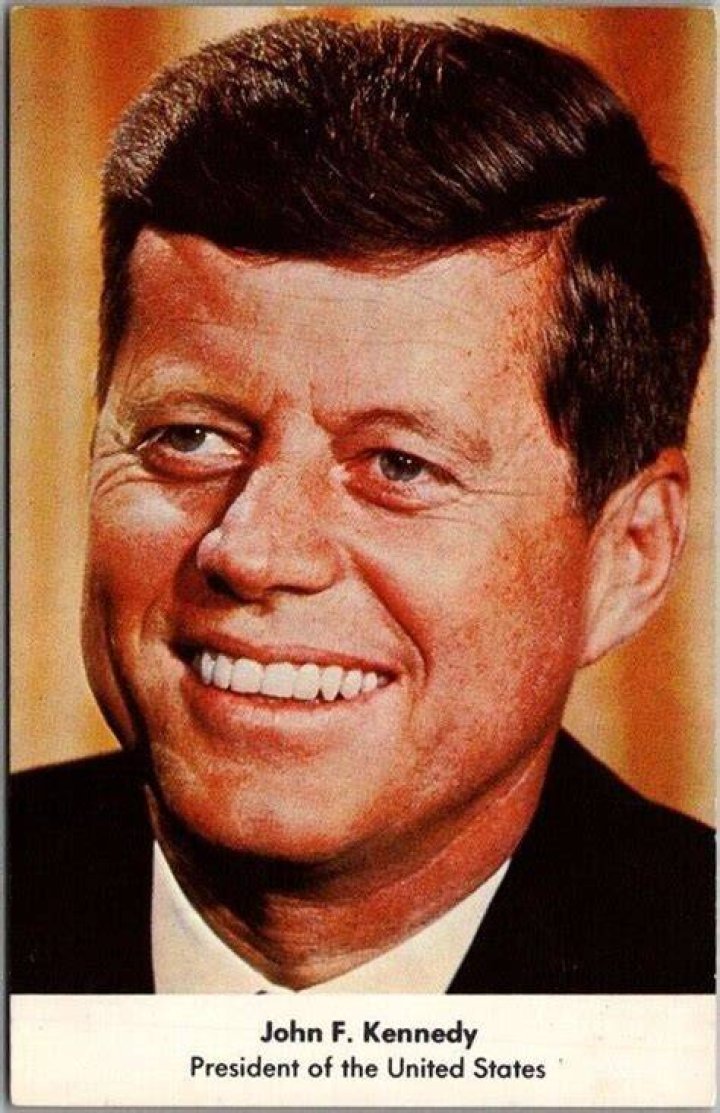 JFK's grandson slams RFK Jr. as "an embarrassment" and endorses Joe