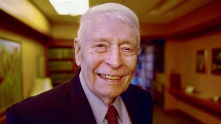 Ken Curtis age is 104