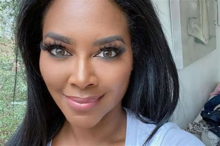Kenya Moore Continues To Ask For Justice For Breonna Taylor Celebrity