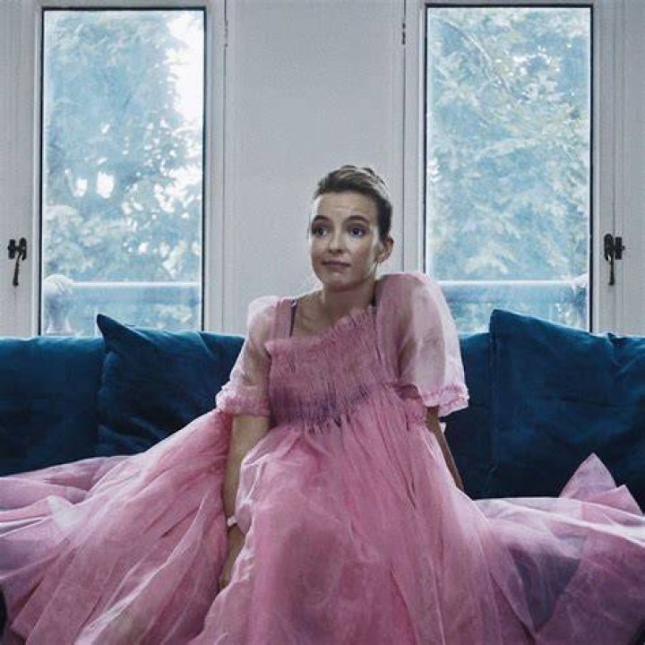 killing eve eve polastri sandra oh villanelle jodie comer 
