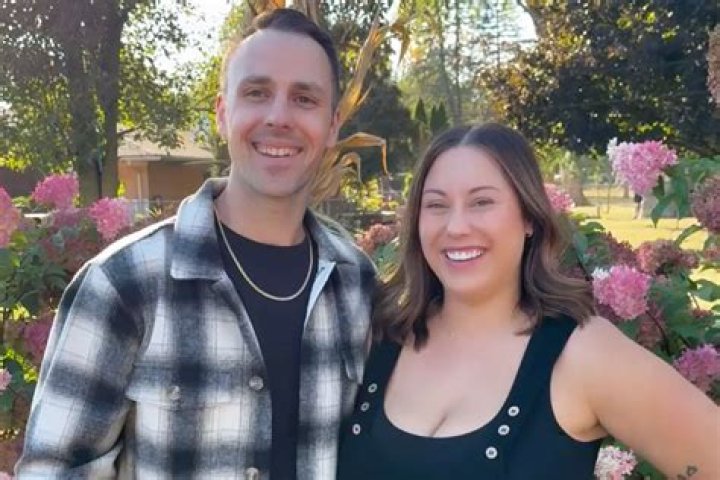 La hija de Eminem comparte una imagen impresionantemente sexy antes de