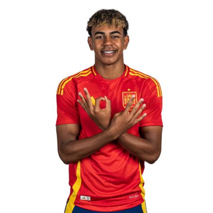 Lamine Yamal's dream debut for Spain