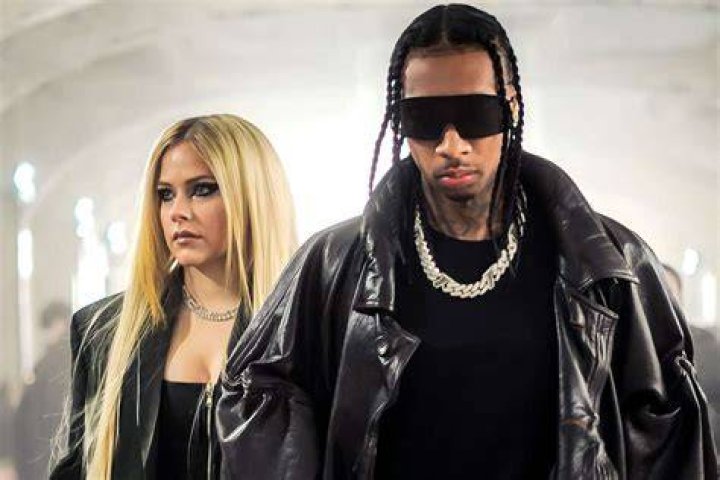 Latest Celebrity Tyga & Avril Lavigne Spotted Hugging At NOBU &mdash; Sources