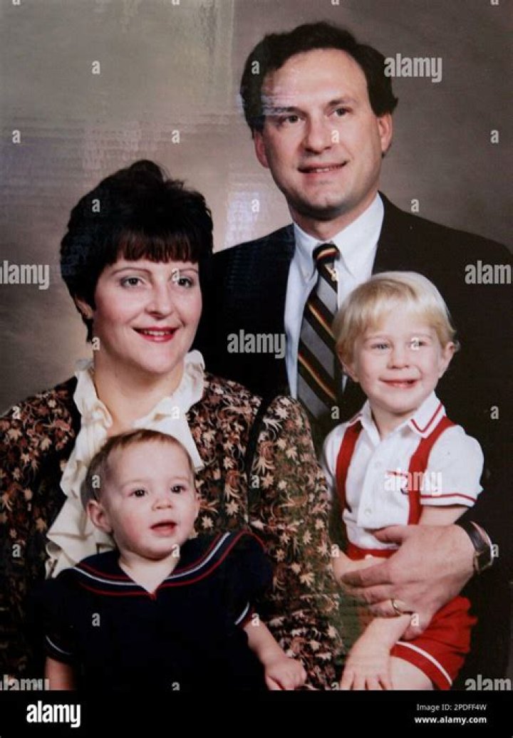Laura Alito Wiki, age, Samuel Alito's daughter, husband, children, job