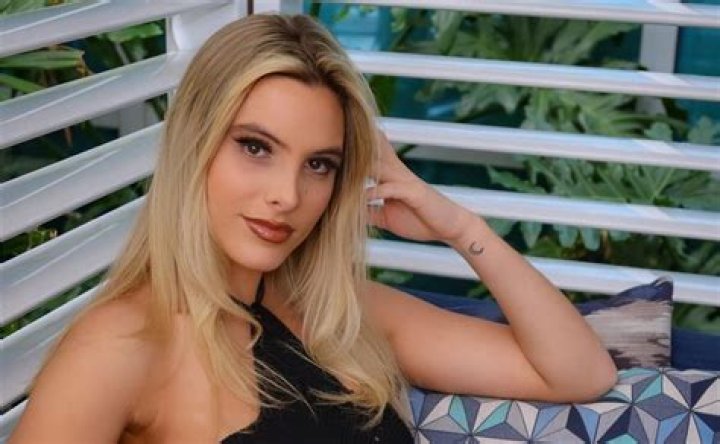 Lele Pons wears sexy bikini and mom snaps the photos!