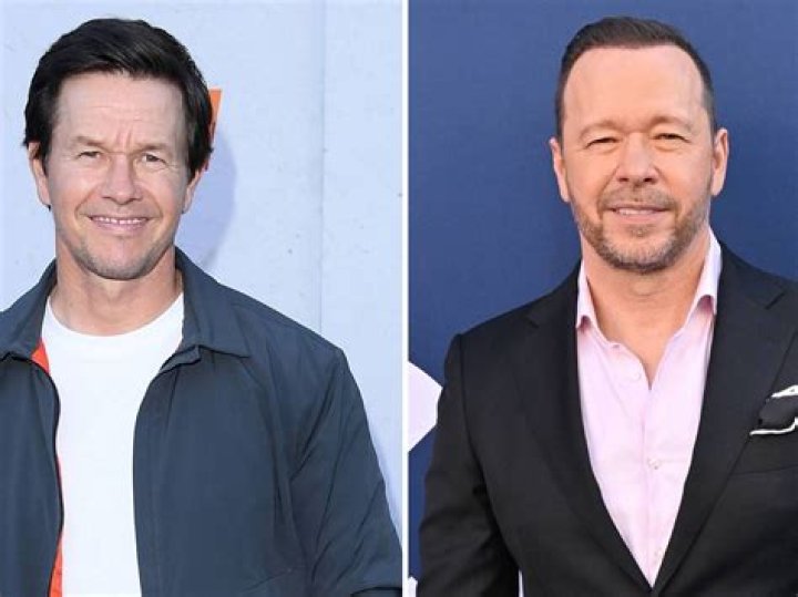 Mark Wahlberg with his brother Donnie Wahlberg Donnie wahlberg, Mark
