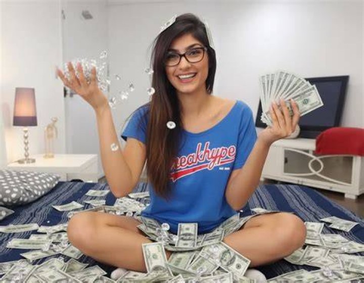 Mia Khalifa Net Worth and in 2023 Women In The World