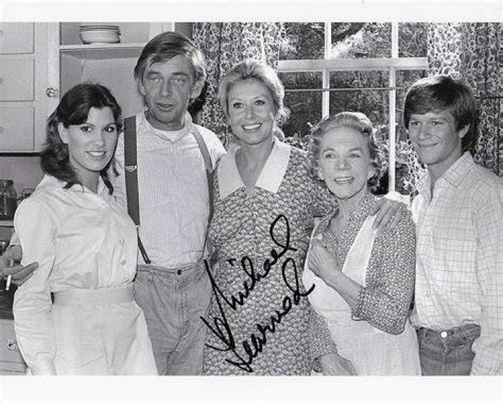 Michael Learned Movies & Autographed Portraits Through The Decades