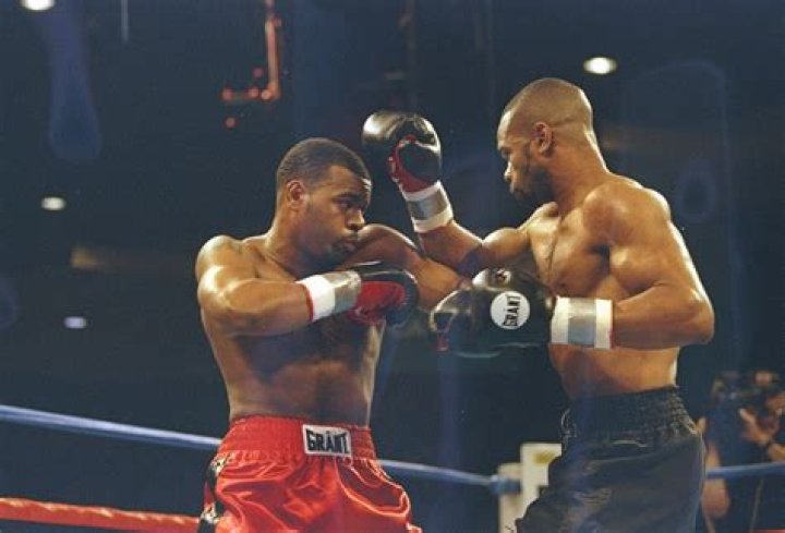 On This Day Roy Jones Jr Makes Heavyweight History Boxing On This