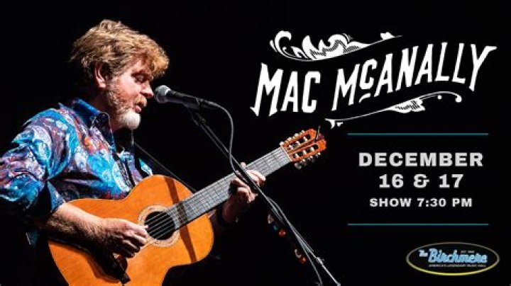 Photo Mac McAnally and his wife Shawna arrive for the 2017 CMA Awards
