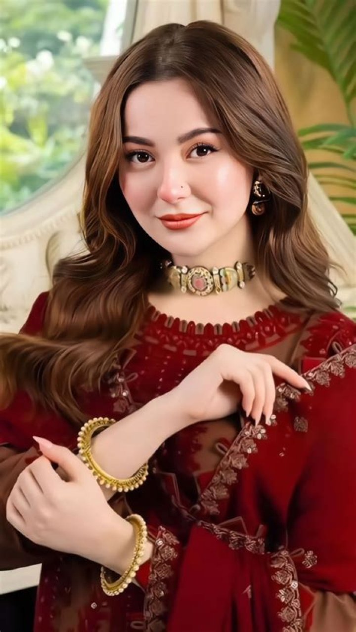 Pin on Hania Amir Hot