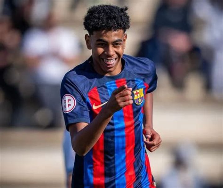 Profil dan Biodata Lamine Yamal, Bocah Ajaib 15 Tahun Barcelona Debut