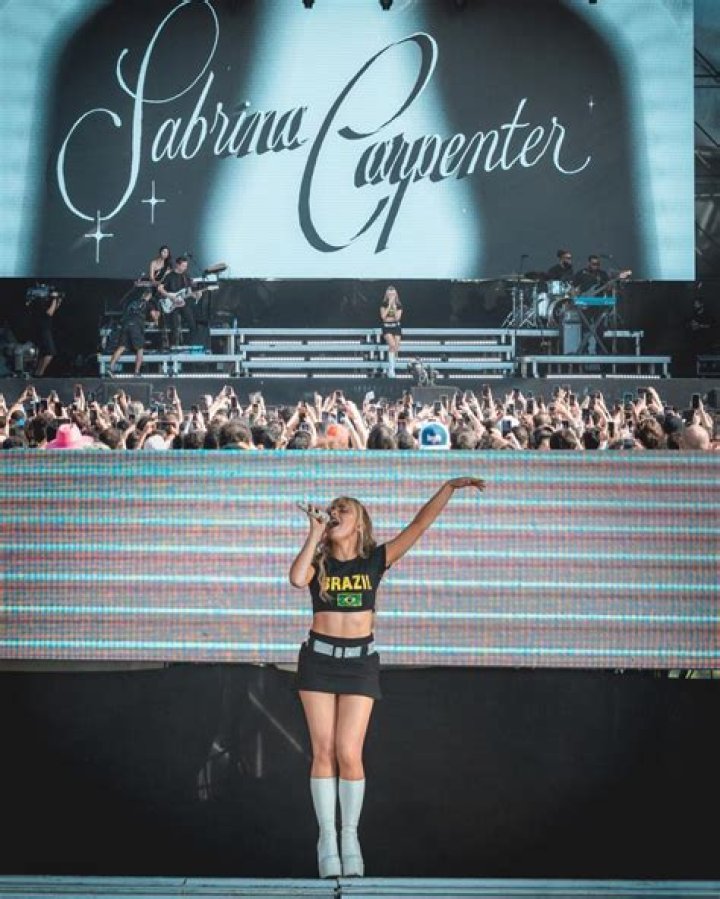 Sabrina Carpenter Twitter Sabrina Carpenter On Twitter No Added