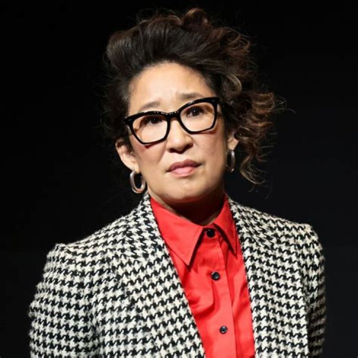 Sandra Oh Net Worth 2023 Wiki, Married, Family, Wedding, Salary, Siblings