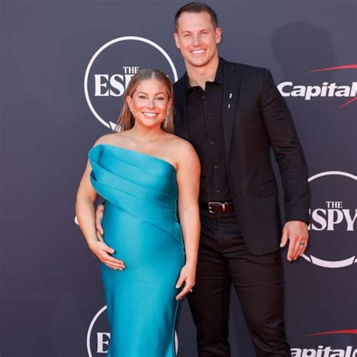 Shawn Johnson, Andrew East hit ESPYS red carpet after announcing