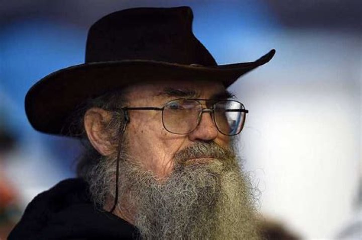 Si Robertson bio age, net worth, wife, children, military career
