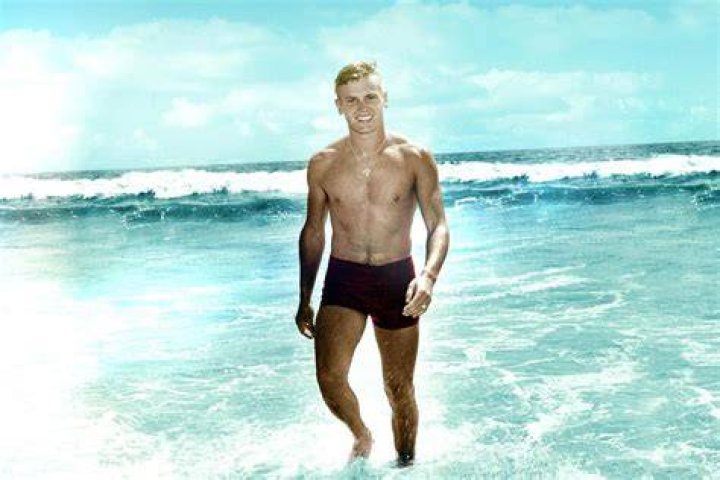 Tab Hunter opens up about being a closeted Hollywood heartthrob