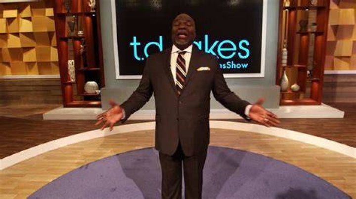 T.D. Jakes’ Talk Show to End After Only One Season 93.1 WZAK