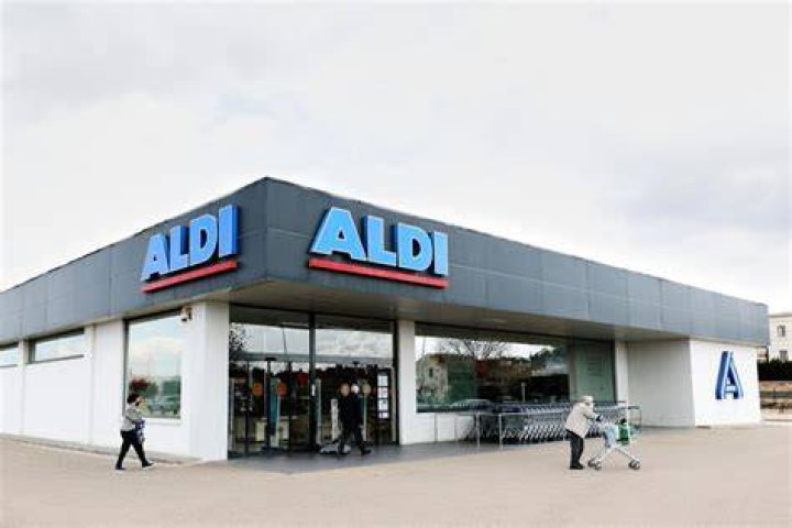 The secret connection between Aldi & Trader Joe's & which store is
