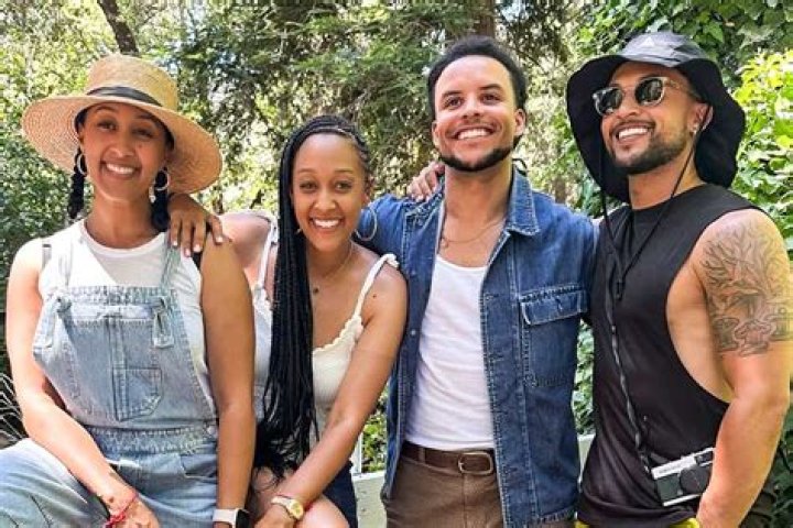 Tia & Tamera Mowry's Lifetime & Hallmark Christmas 2021 Movies