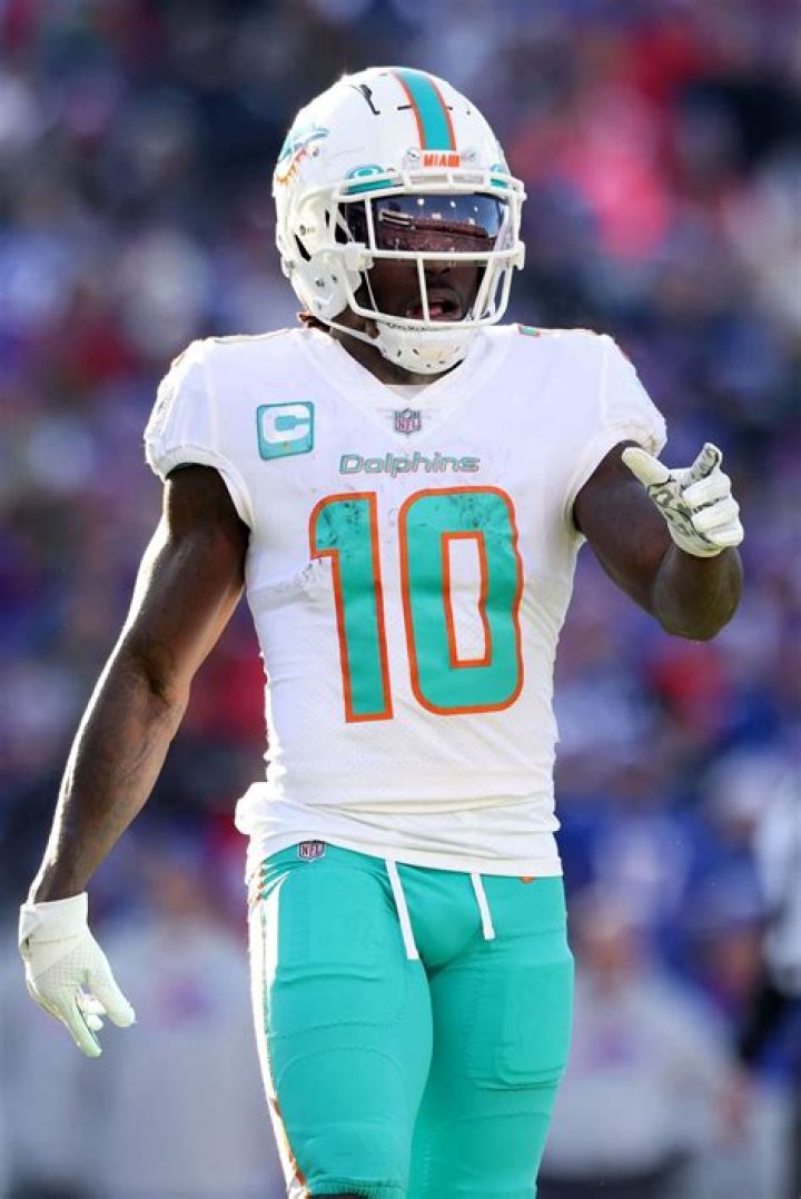 Tyreek Hill age is 26